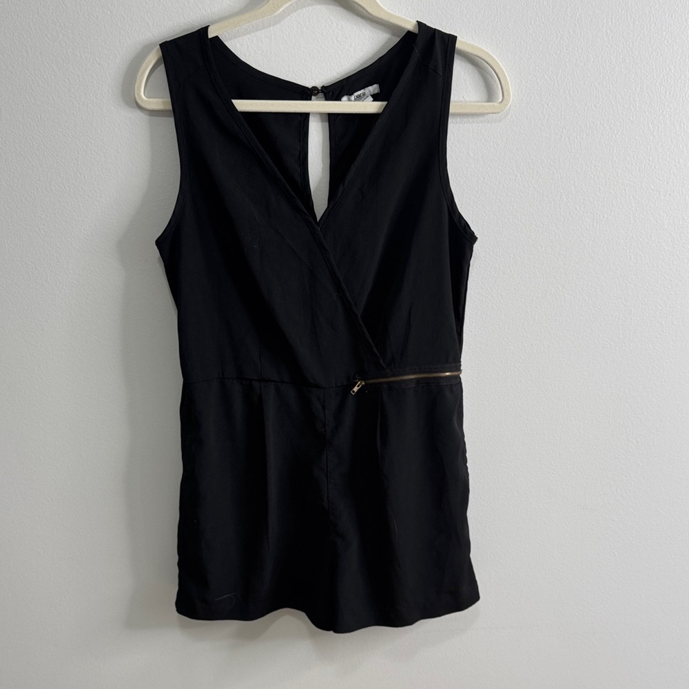 Bar III Black Sleeveless Romper